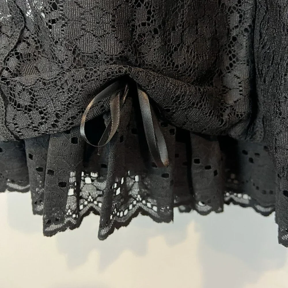 Vintage Black Lace Skirt Womens Size Small Bows Whimsigoth Witchy Kuro Lolita